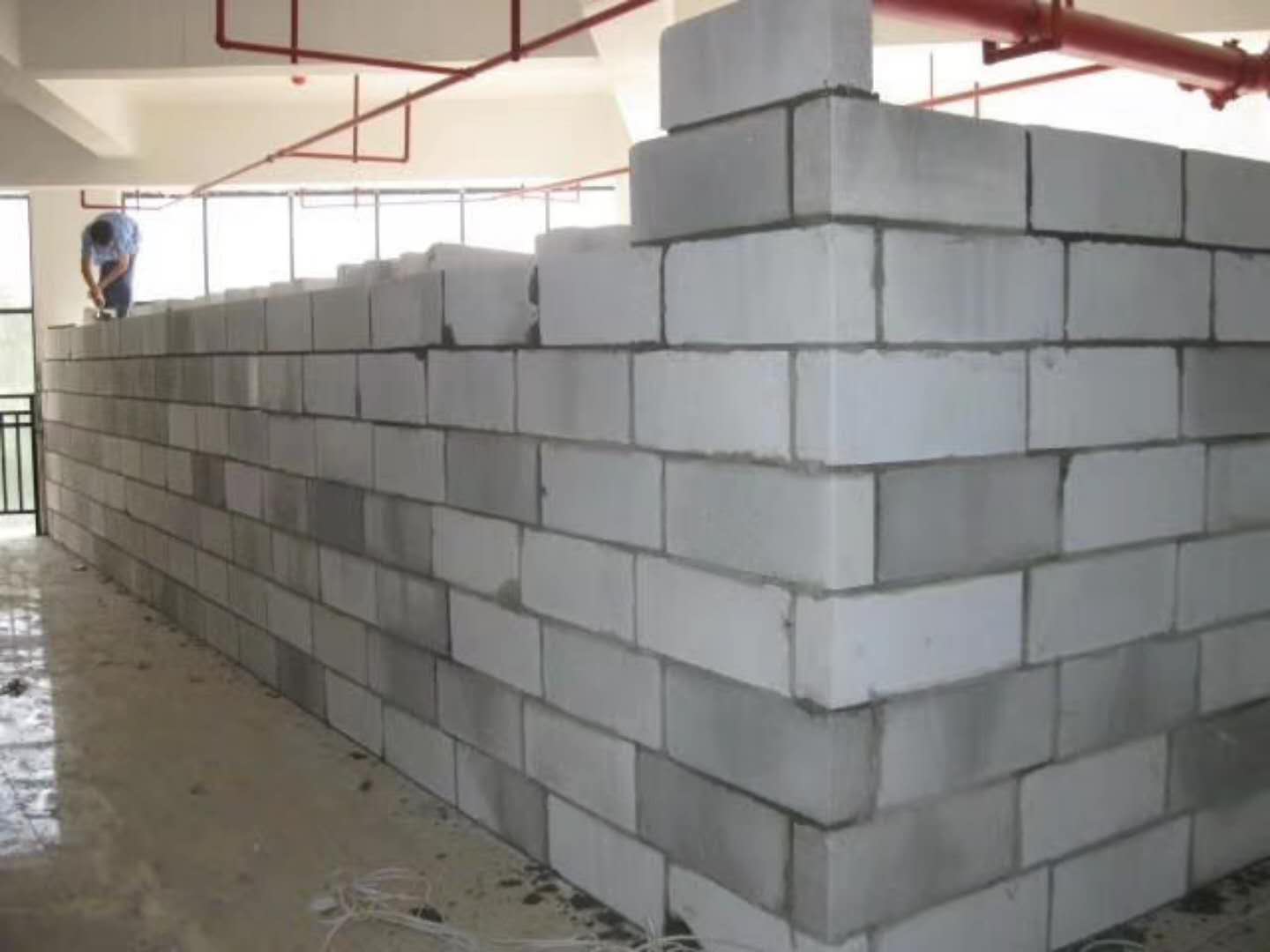 鹤城蒸压加气混凝土砌块承重墙静力和抗震性能的研究